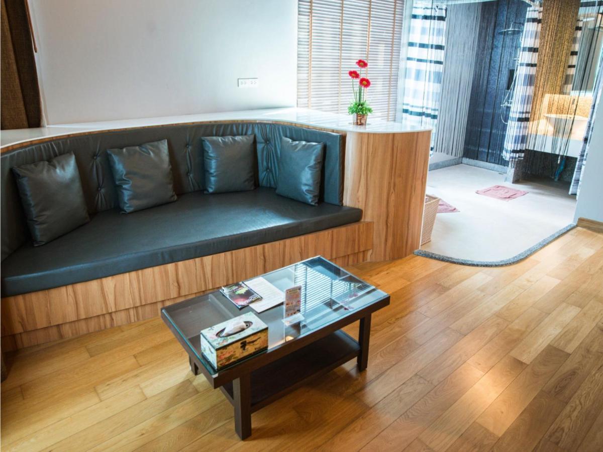 Mantra Varee Hotel Khon Kaen Exterior photo